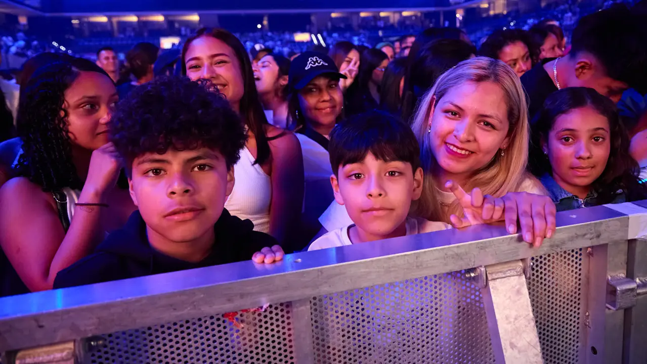Concierto de Nicky Jam en el pabellón Navarra Arena de Pamplona, en el inicio de la gira europea Sunshine Tour del cantante colomboestadounidense de origen puertorriqueño. IÑIGO ALZUGARAY