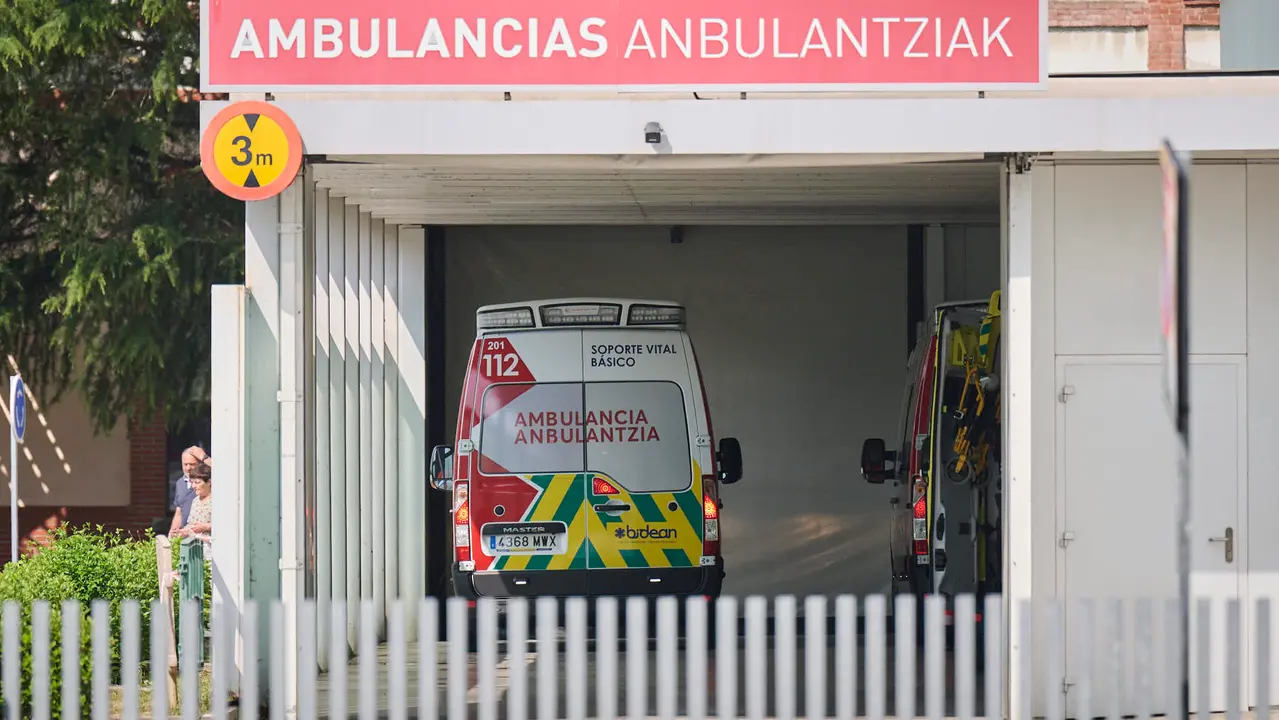 Ambulancia de la empresa p&uacute;blica Bidean. PABLO LASAOSA