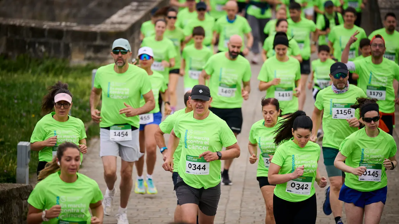 XI Marcha Contra el Cáncer 2025 en Pamplona. PABLO LASAOSA