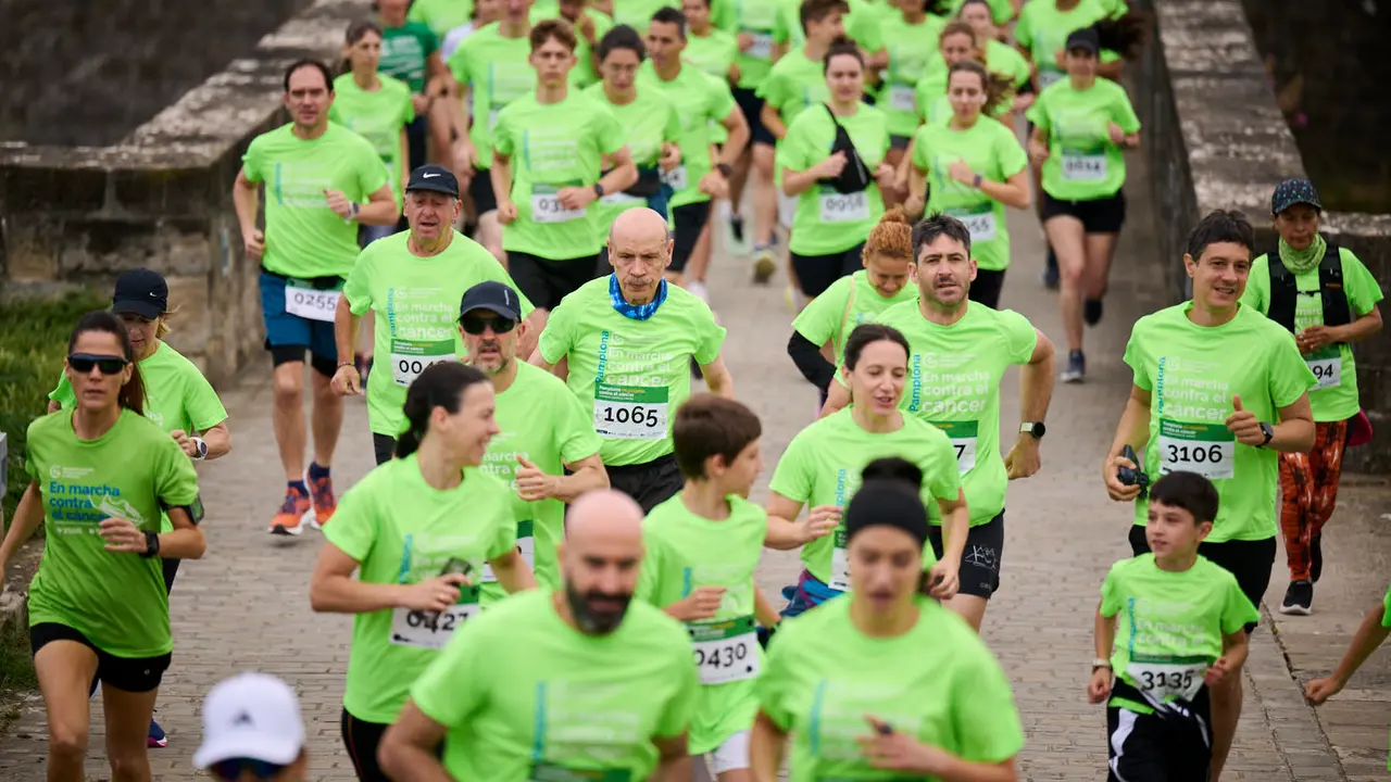 XI Marcha Contra el Cáncer 2025 en Pamplona. PABLO LASAOSA