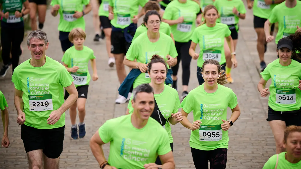XI Marcha Contra el Cáncer 2025 en Pamplona. PABLO LASAOSA