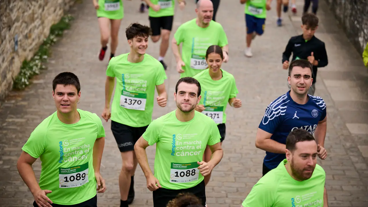 XI Marcha Contra el Cáncer 2025 en Pamplona. PABLO LASAOSA