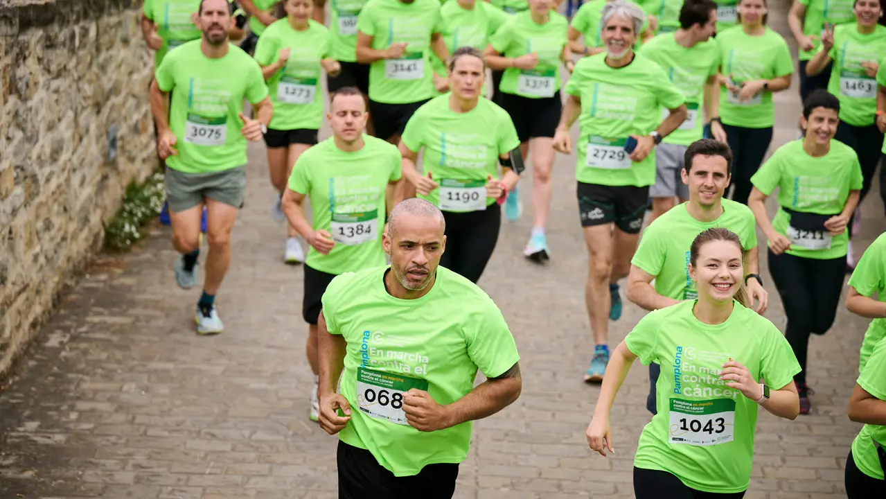 XI Marcha Contra el Cáncer 2025 en Pamplona. PABLO LASAOSA