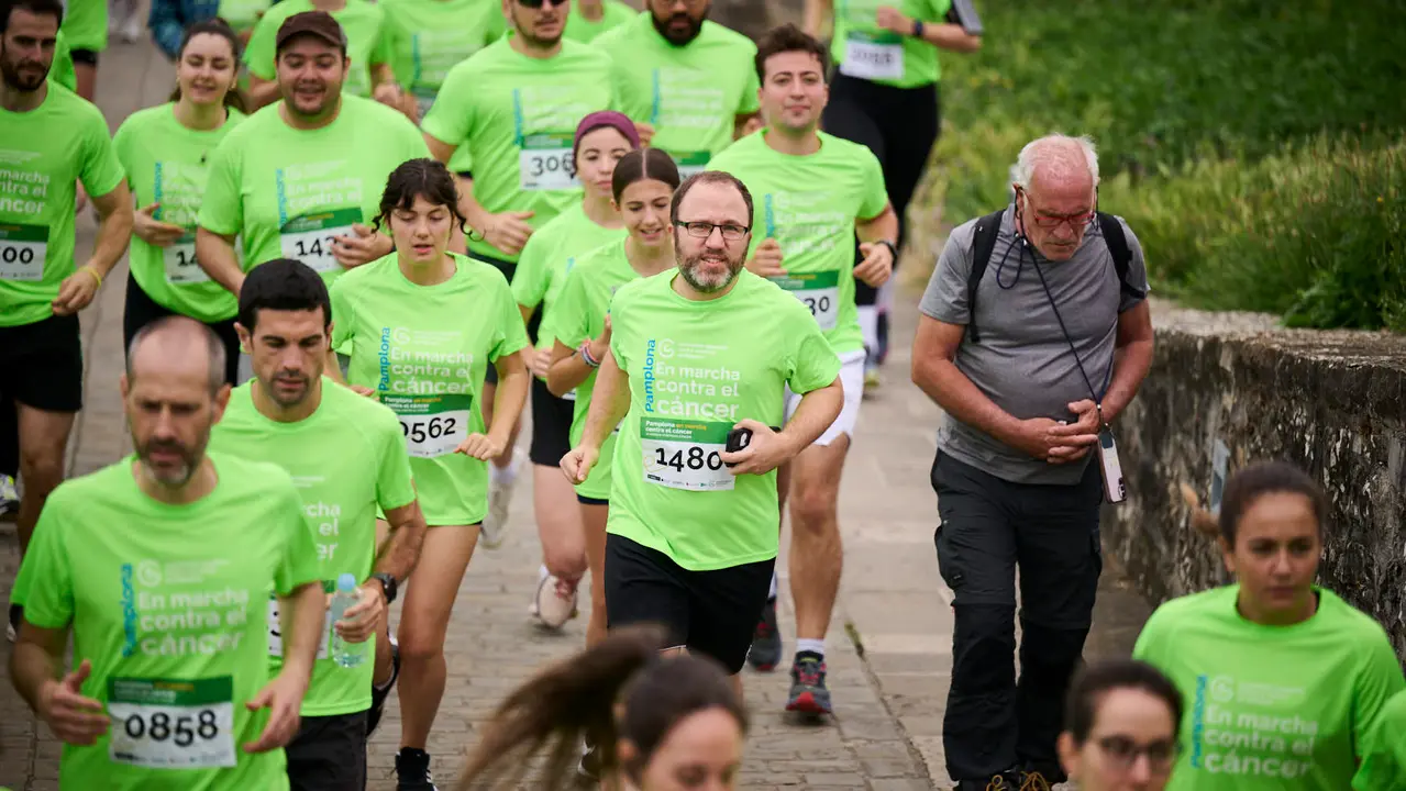 XI Marcha Contra el Cáncer 2025 en Pamplona. PABLO LASAOSA