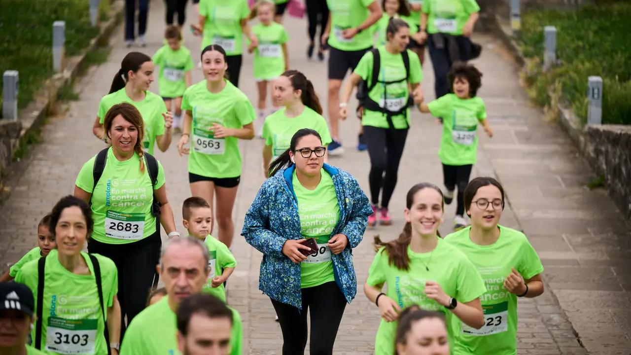 XI Marcha Contra el Cáncer 2025 en Pamplona. PABLO LASAOSA