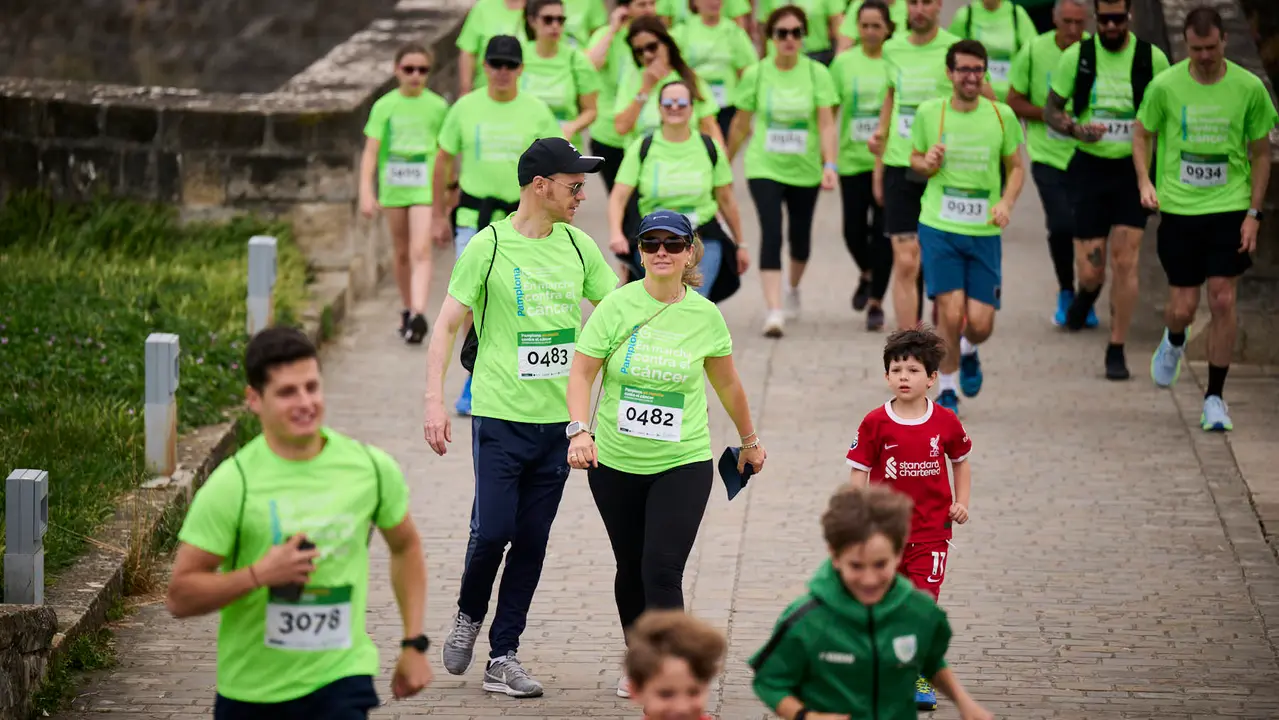XI Marcha Contra el Cáncer 2025 en Pamplona. PABLO LASAOSA