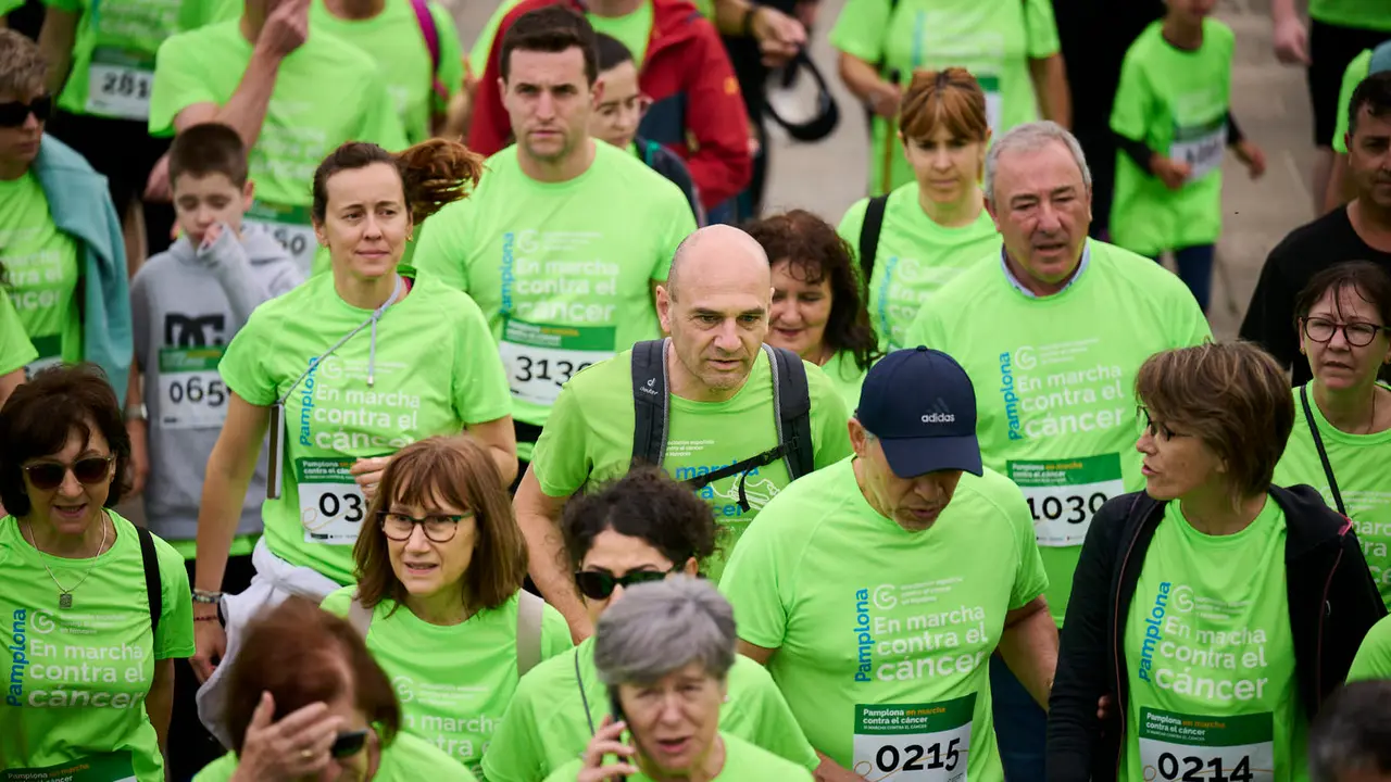 XI Marcha Contra el Cáncer 2025 en Pamplona. PABLO LASAOSA