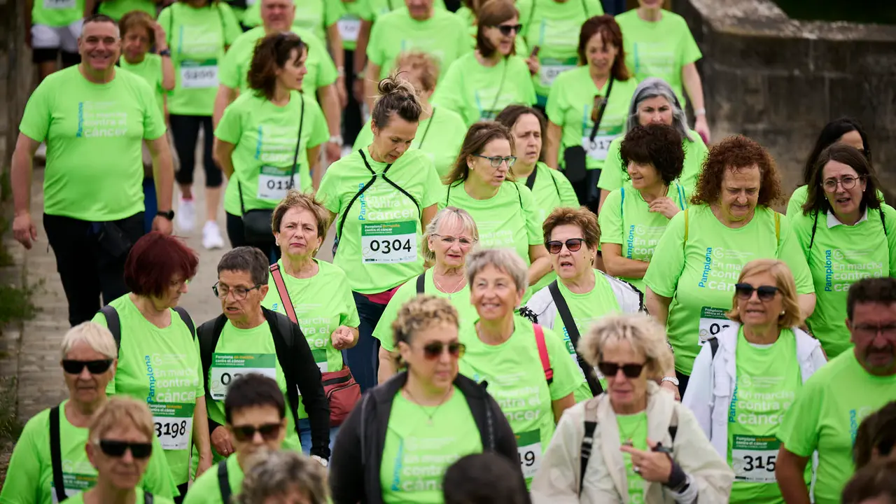 XI Marcha Contra el Cáncer 2025 en Pamplona. PABLO LASAOSA