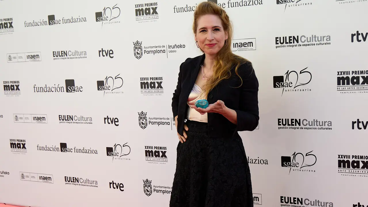 Alfombra roja y photocall de la XXVIII edición de los Premios Max de las Artes Escénicas que este año se ha celebrado en el Teatro Gayarre de Pamplona. IÑIGO ALZUGARAY