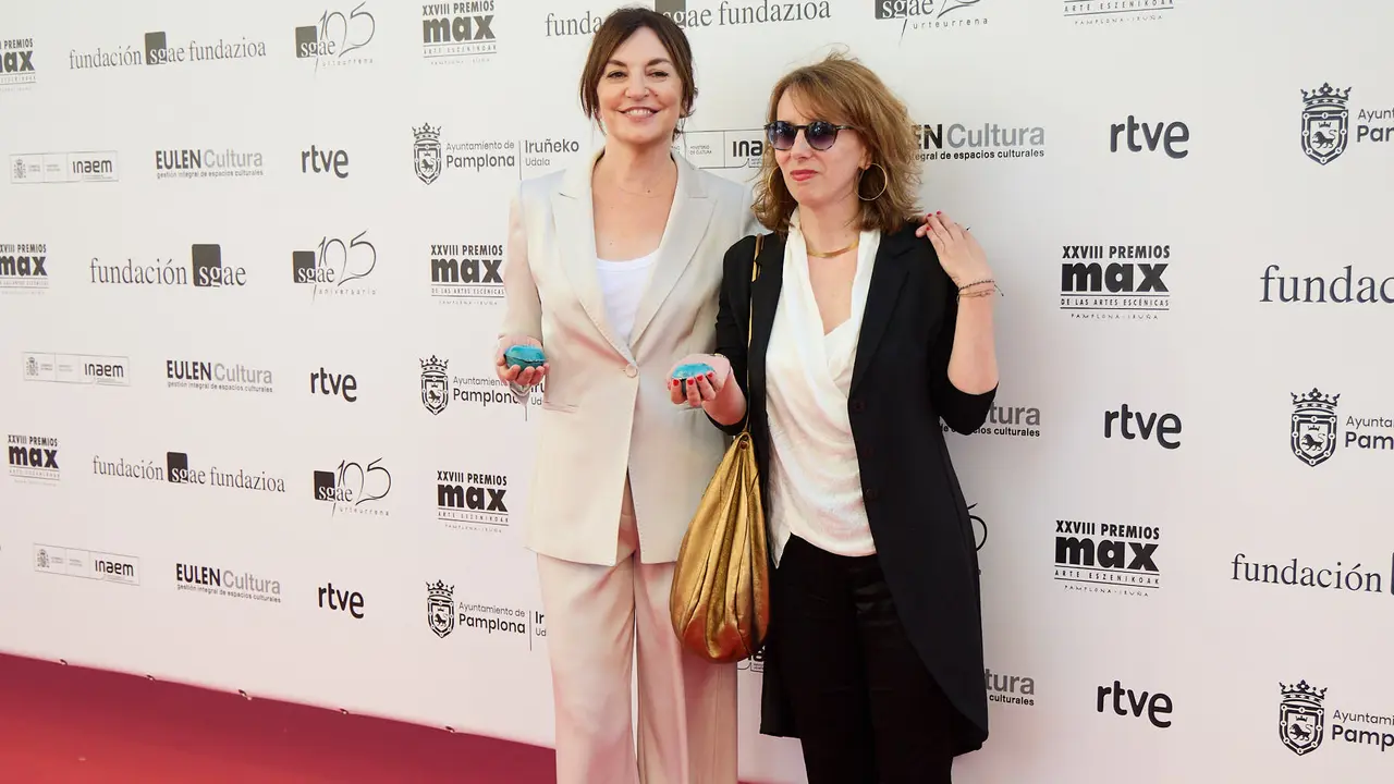 Alfombra roja y photocall de la XXVIII edición de los Premios Max de las Artes Escénicas que este año se ha celebrado en el Teatro Gayarre de Pamplona. IÑIGO ALZUGARAY
