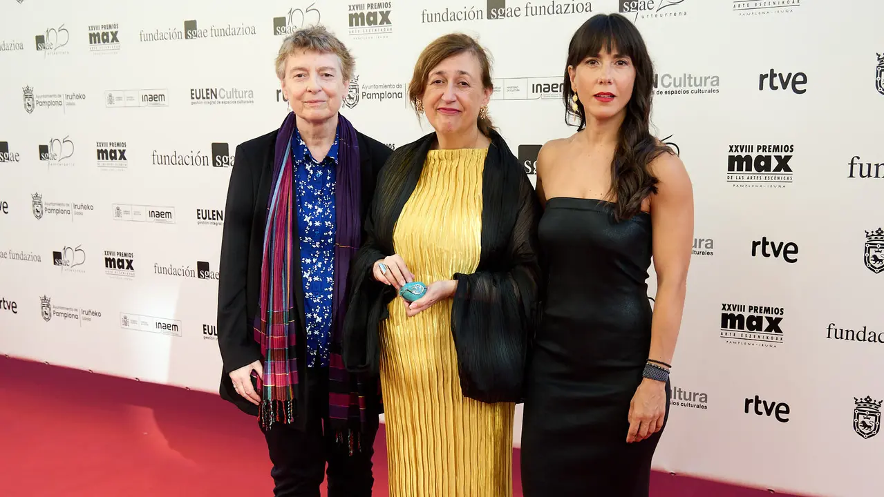 Alfombra roja y photocall de la XXVIII edición de los Premios Max de las Artes Escénicas que este año se ha celebrado en el Teatro Gayarre de Pamplona. IÑIGO ALZUGARAY