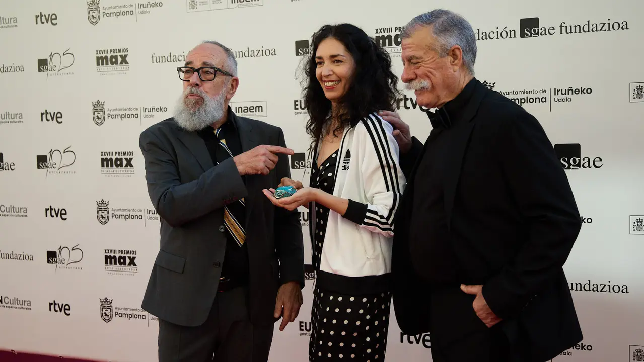 Alfombra roja y photocall de la XXVIII edición de los Premios Max de las Artes Escénicas que este año se ha celebrado en el Teatro Gayarre de Pamplona. IÑIGO ALZUGARAY