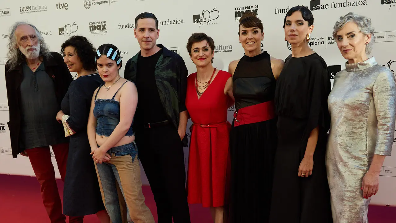 Alfombra roja y photocall de la XXVIII edición de los Premios Max de las Artes Escénicas que este año se ha celebrado en el Teatro Gayarre de Pamplona. IÑIGO ALZUGARAY