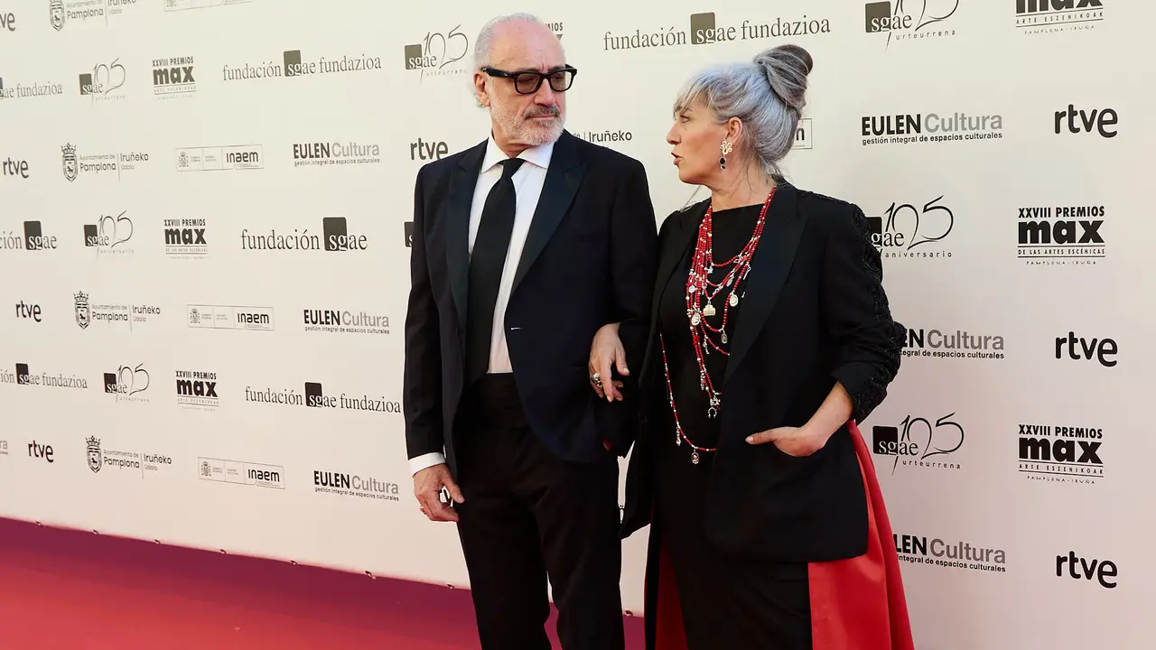 Alfombra roja y photocall de la XXVIII edición de los Premios Max de las Artes Escénicas que este año se ha celebrado en el Teatro Gayarre de Pamplona. IÑIGO ALZUGARAY