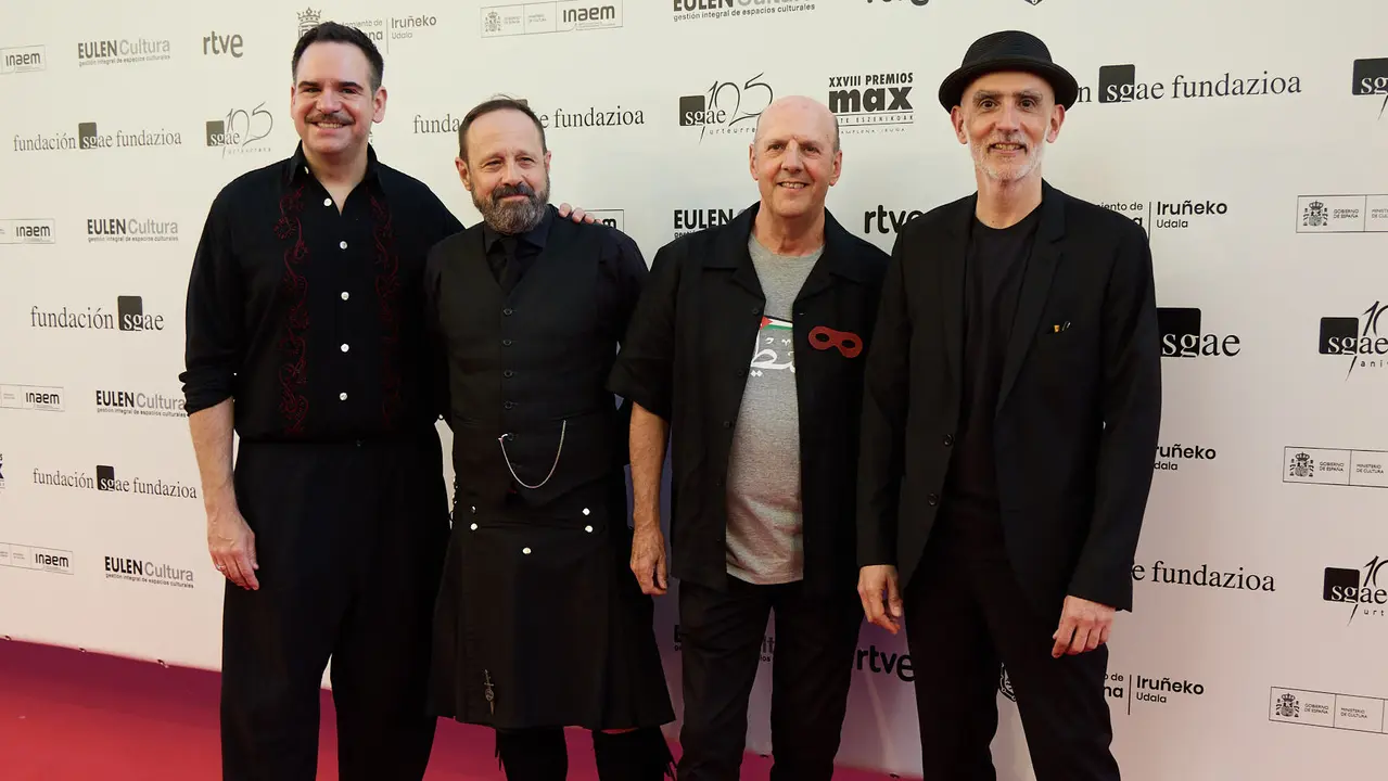 Alfombra roja y photocall de la XXVIII edición de los Premios Max de las Artes Escénicas que este año se ha celebrado en el Teatro Gayarre de Pamplona. IÑIGO ALZUGARAY
