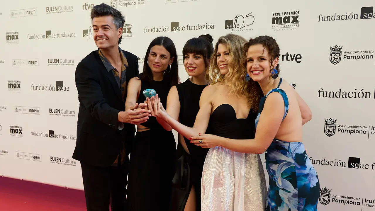 Alfombra roja y photocall de la XXVIII edición de los Premios Max de las Artes Escénicas que este año se ha celebrado en el Teatro Gayarre de Pamplona. IÑIGO ALZUGARAY
