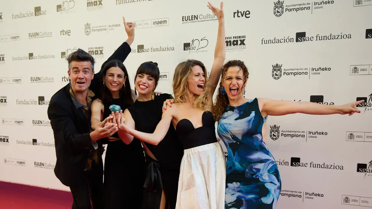 Alfombra roja y photocall de la XXVIII edición de los Premios Max de las Artes Escénicas que este año se ha celebrado en el Teatro Gayarre de Pamplona. IÑIGO ALZUGARAY