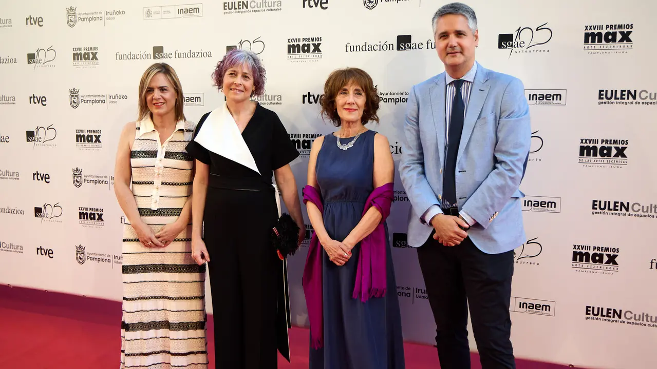Alfombra roja y photocall de la XXVIII edición de los Premios Max de las Artes Escénicas que este año se ha celebrado en el Teatro Gayarre de Pamplona. IÑIGO ALZUGARAY
