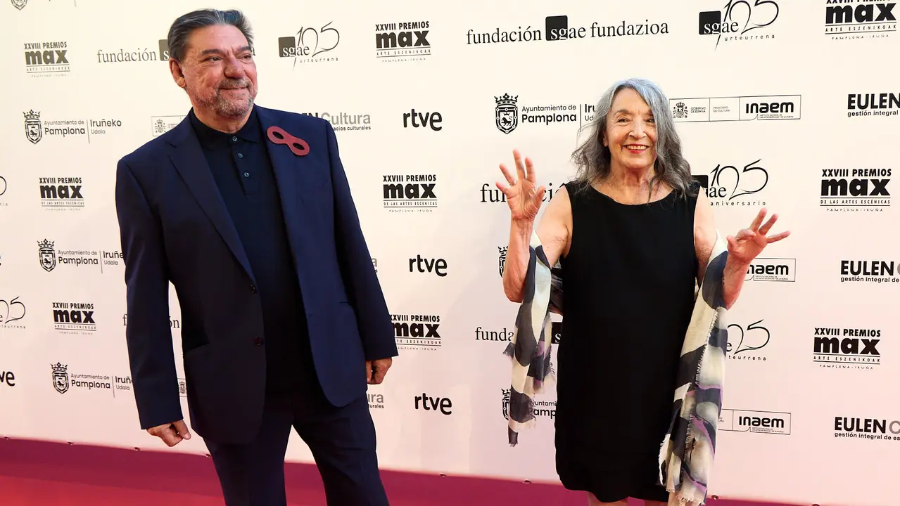 Alfombra roja y photocall de la XXVIII edición de los Premios Max de las Artes Escénicas que este año se ha celebrado en el Teatro Gayarre de Pamplona. IÑIGO ALZUGARAY
