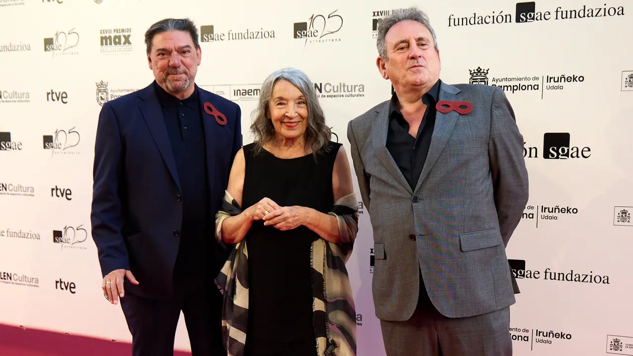 Alfombra roja y photocall de la XXVIII edición de los Premios Max de las Artes Escénicas que este año se ha celebrado en el Teatro Gayarre de Pamplona. IÑIGO ALZUGARAY