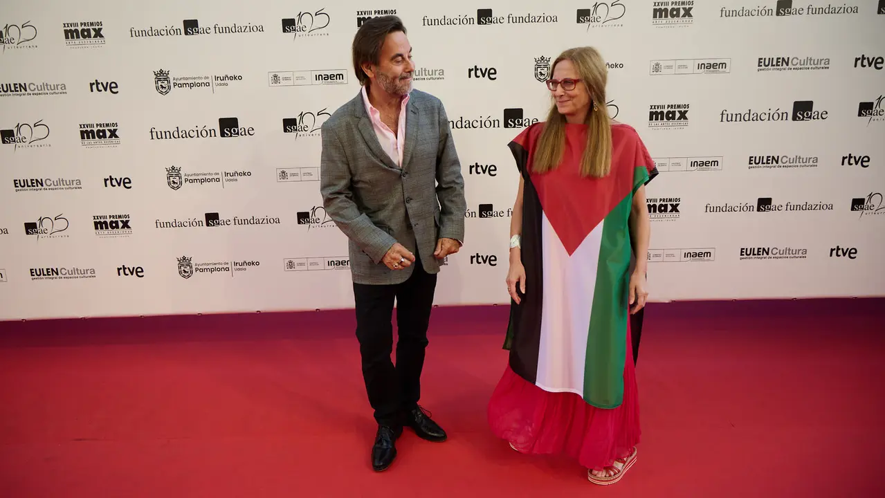 Alfombra roja y photocall de la XXVIII edición de los Premios Max de las Artes Escénicas que este año se ha celebrado en el Teatro Gayarre de Pamplona. IÑIGO ALZUGARAY