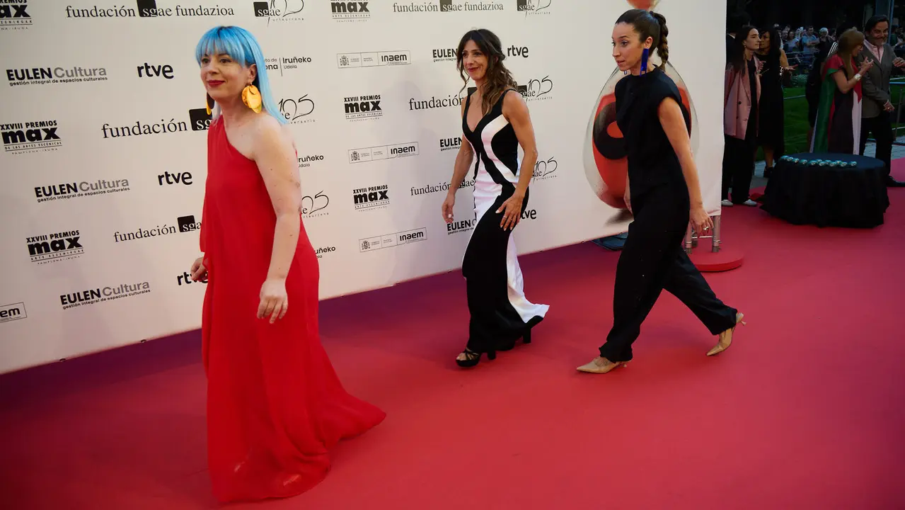 Alfombra roja y photocall de la XXVIII edición de los Premios Max de las Artes Escénicas que este año se ha celebrado en el Teatro Gayarre de Pamplona. IÑIGO ALZUGARAY