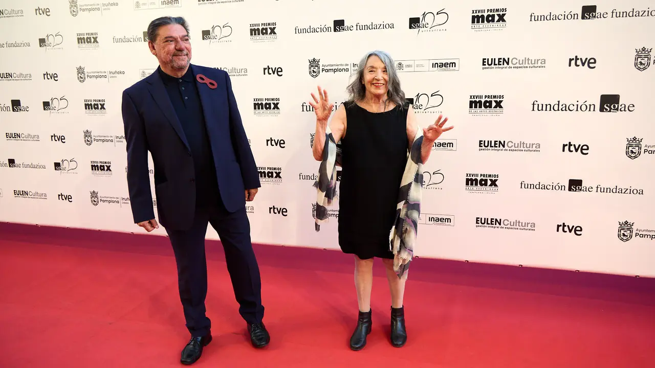 Alfombra roja y photocall de la XXVIII edición de los Premios Max de las Artes Escénicas que este año se ha celebrado en el Teatro Gayarre de Pamplona. IÑIGO ALZUGARAY