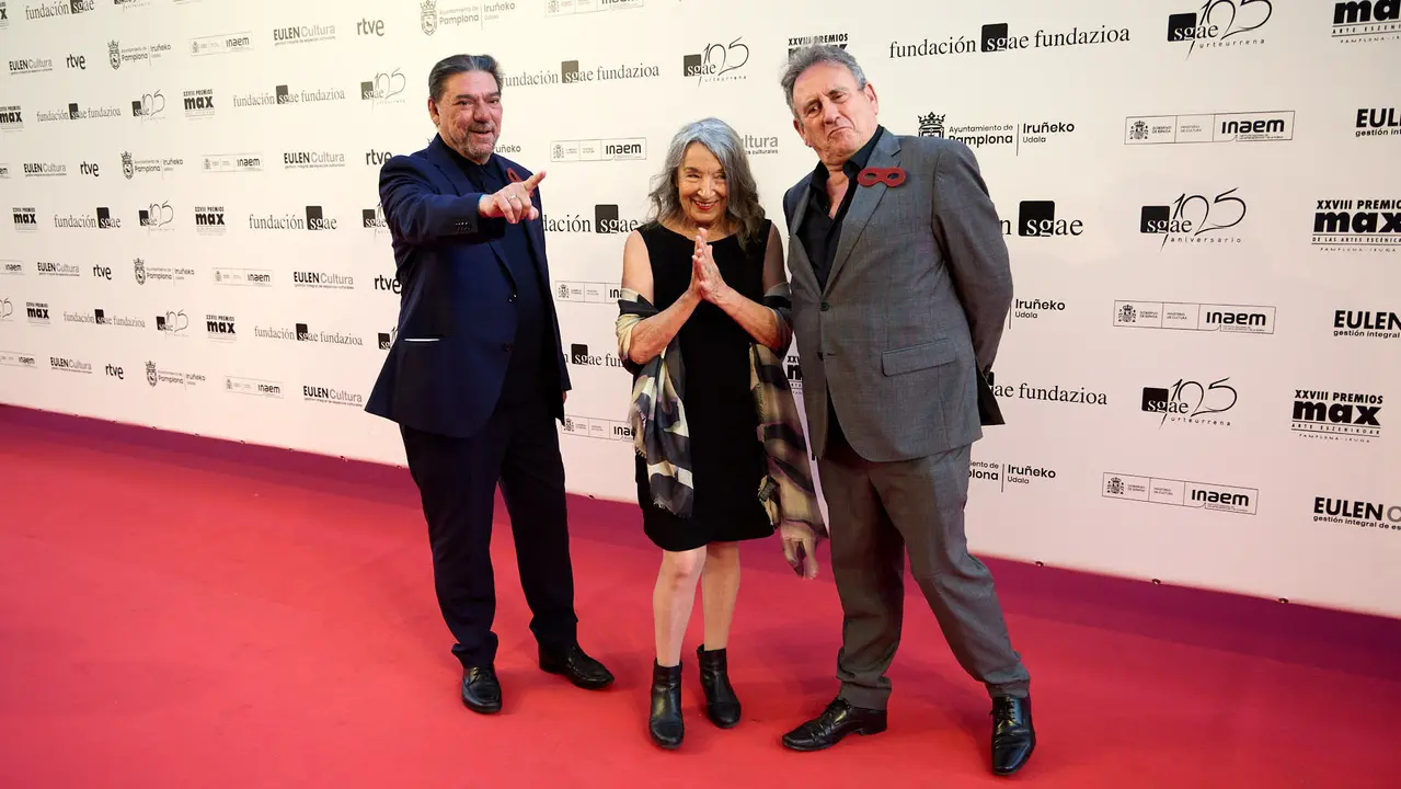 Alfombra roja y photocall de la XXVIII edición de los Premios Max de las Artes Escénicas que este año se ha celebrado en el Teatro Gayarre de Pamplona. IÑIGO ALZUGARAY