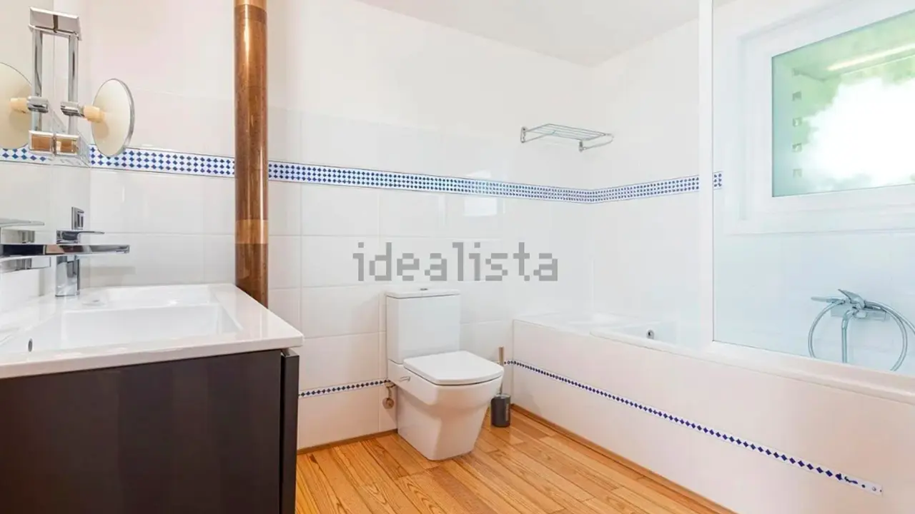 Casa en venta en Zolina. IDEALISTA