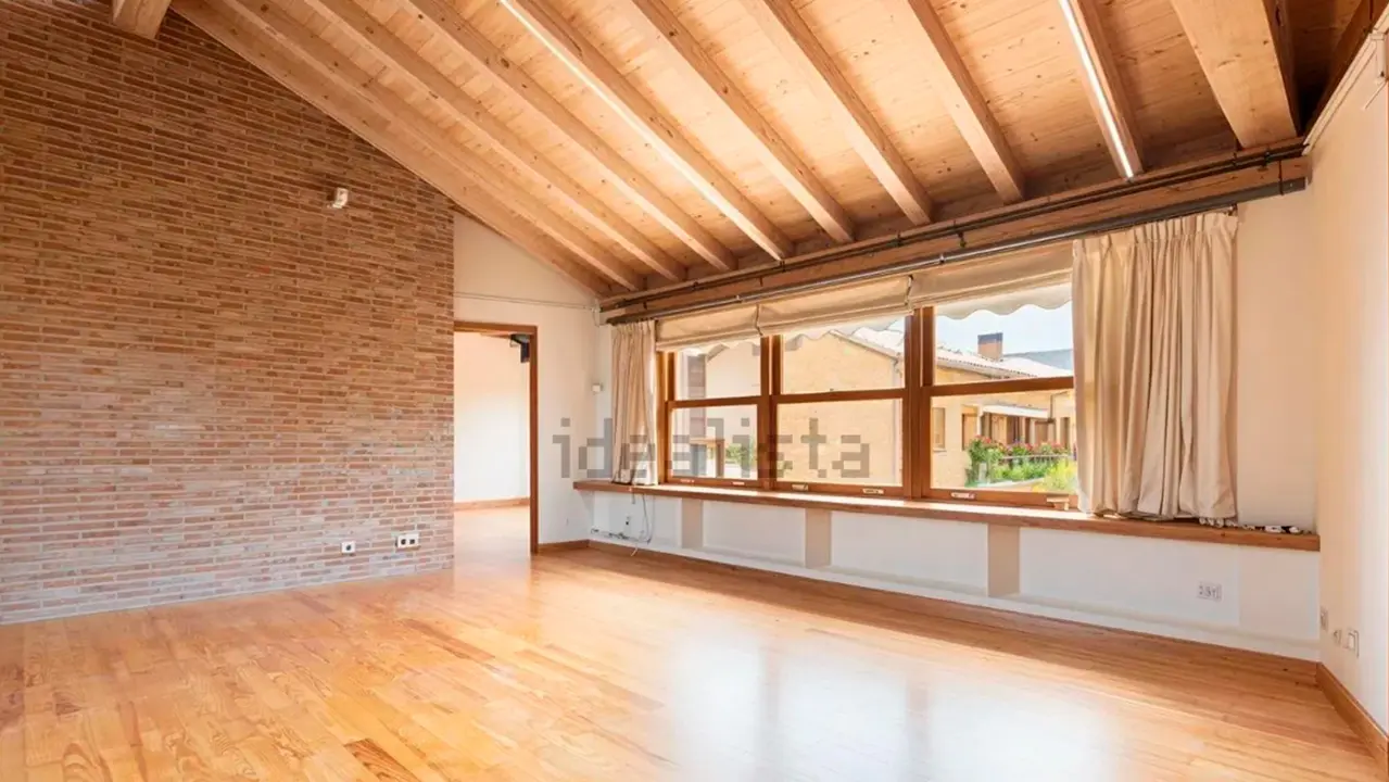 Casa en venta en Zolina. IDEALISTA