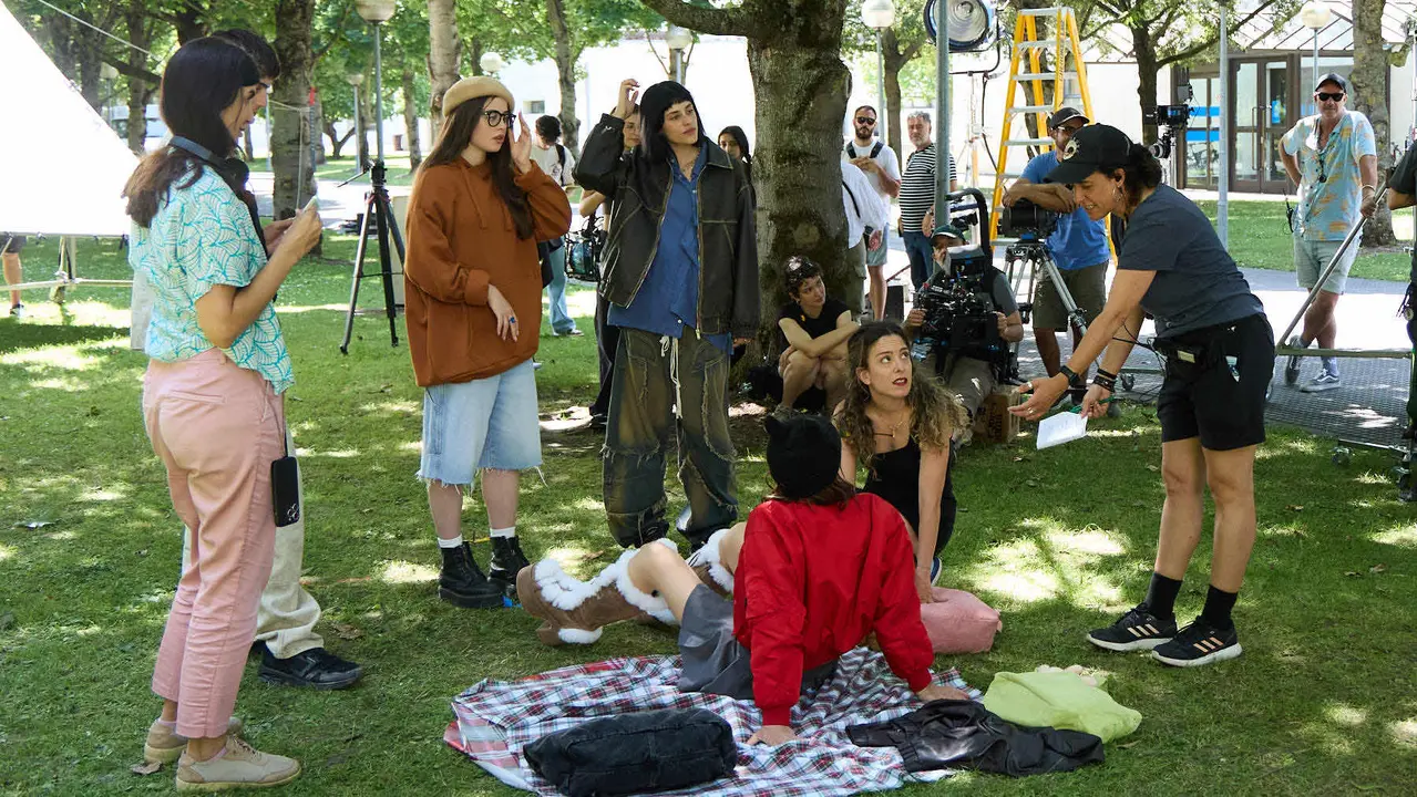 Rodaje en la UPNA de la serie 'Millennial Mal' creada por Lorena Iglesias y Andrea Jaurrieta para Filmin. IÑIGO ALZUGARAY