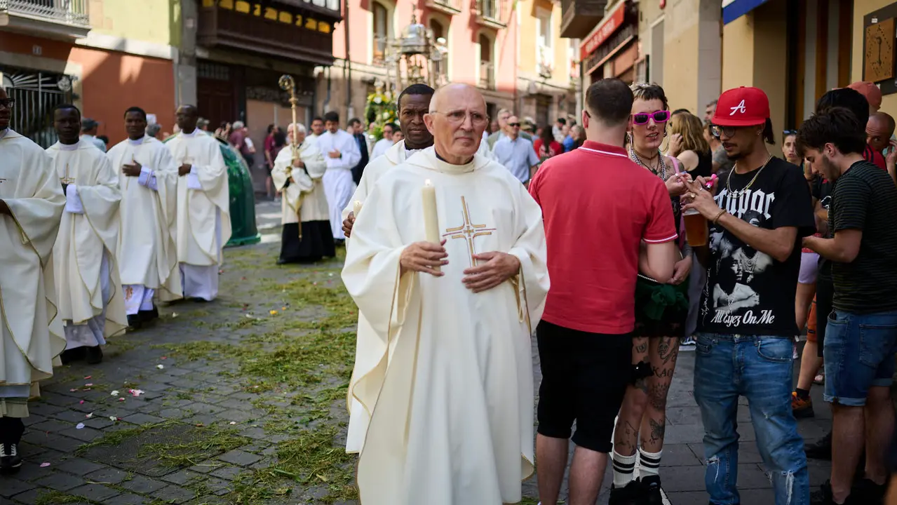 Procesión del Corpus Christi 2025 por las calles de Pamplona. PABLO LASAOSA