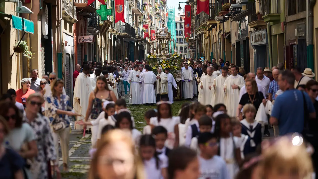 Procesión del Corpus Christi 2025 por las calles de Pamplona. PABLO LASAOSA