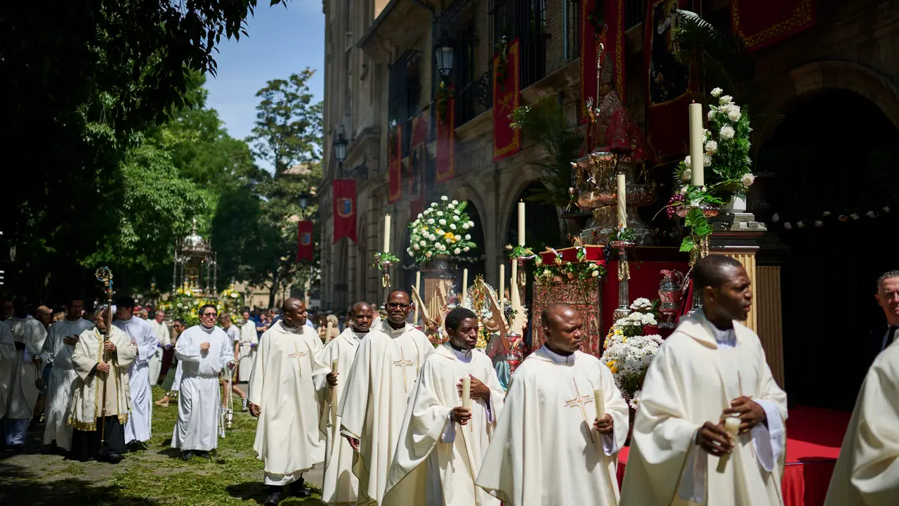Procesión del Corpus Christi 2025 por las calles de Pamplona. PABLO LASAOSA