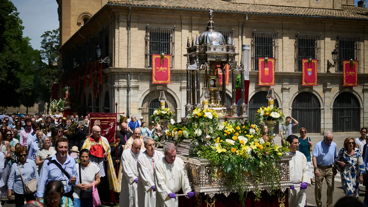 Procesión del Corpus Christi 2025 por las calles de Pamplona. PABLO LASAOSA