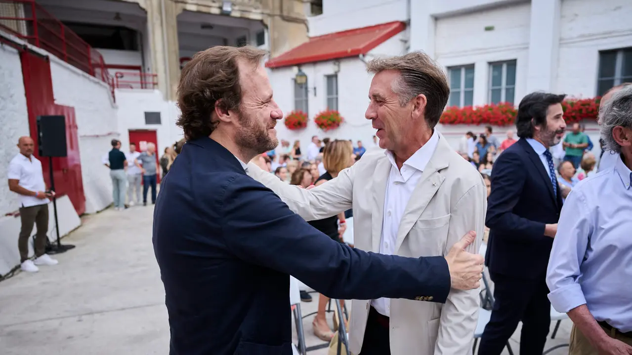 Entrega de los Premios Ciudadela de Pamplona 2024 , organizados por El Corte Inglés de Pamplona y Onda Cero. Acudirán en persona a recogerlos los premiados: Pablo Hermoso de Mendoza, Pablo Aguado y Jarocho. PABLO LASAOSA