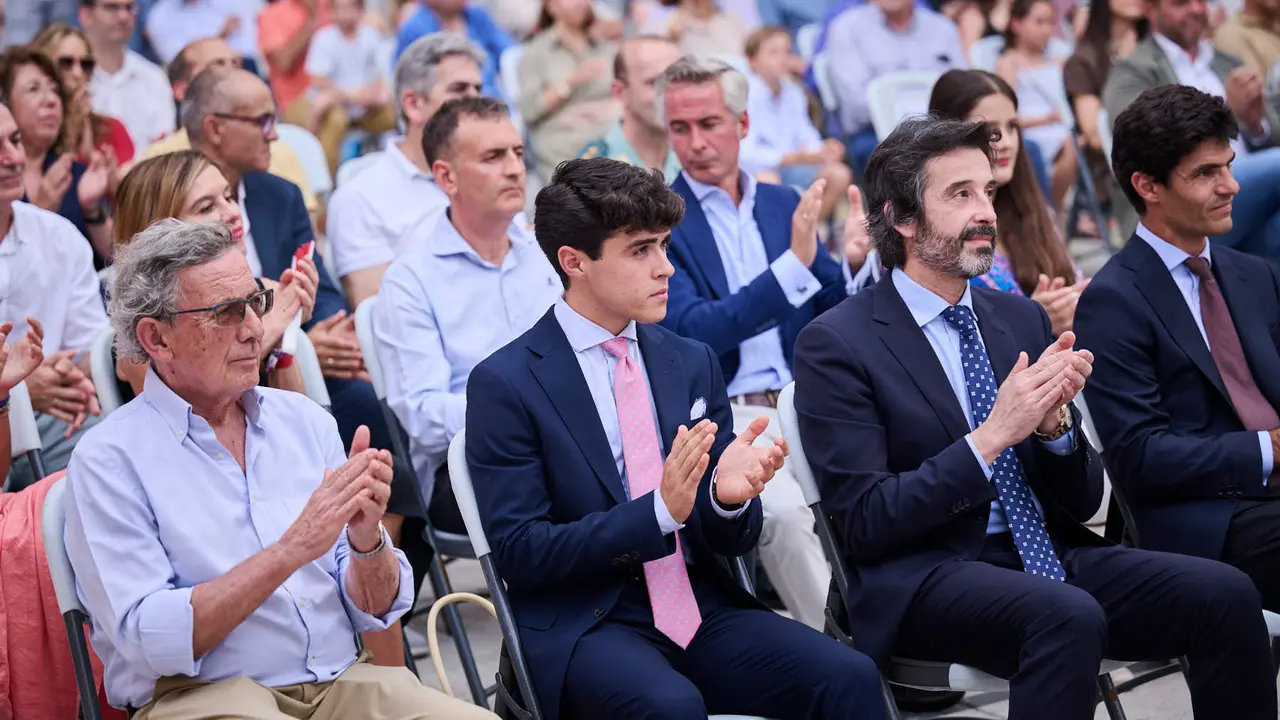 Entrega de los Premios Ciudadela de Pamplona 2024 , organizados por El Corte Inglés de Pamplona y Onda Cero. Acudirán en persona a recogerlos los premiados: Pablo Hermoso de Mendoza, Pablo Aguado y Jarocho. PABLO LASAOSA