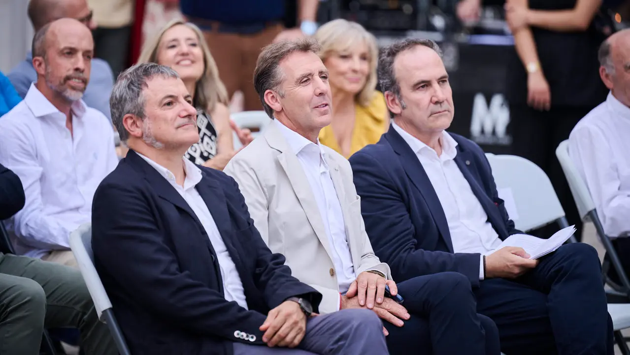 Entrega de los Premios Ciudadela de Pamplona 2024 , organizados por El Corte Inglés de Pamplona y Onda Cero. Acudirán en persona a recogerlos los premiados: Pablo Hermoso de Mendoza, Pablo Aguado y Jarocho. PABLO LASAOSA