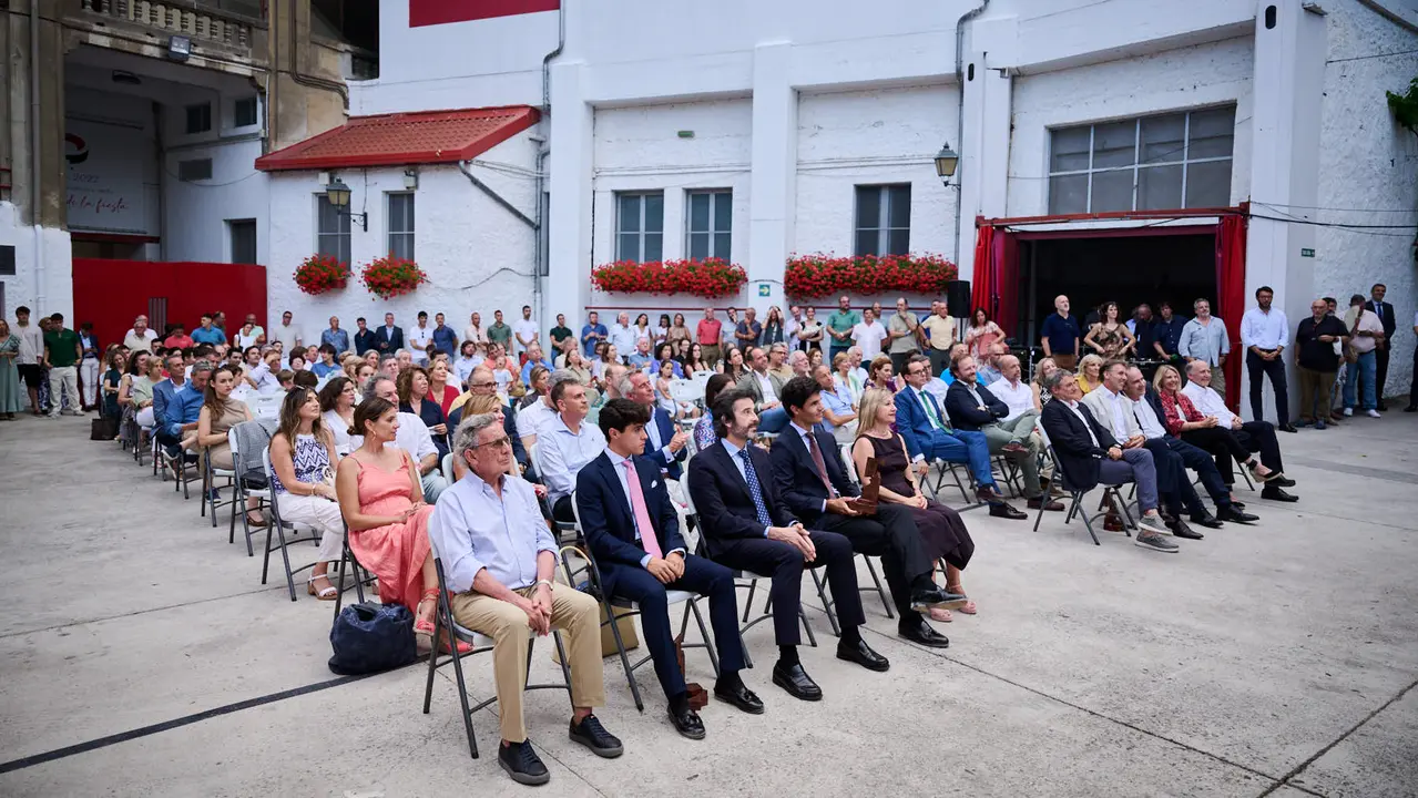 Entrega de los Premios Ciudadela de Pamplona 2024 , organizados por El Corte Inglés de Pamplona y Onda Cero. Acudirán en persona a recogerlos los premiados: Pablo Hermoso de Mendoza, Pablo Aguado y Jarocho. PABLO LASAOSA