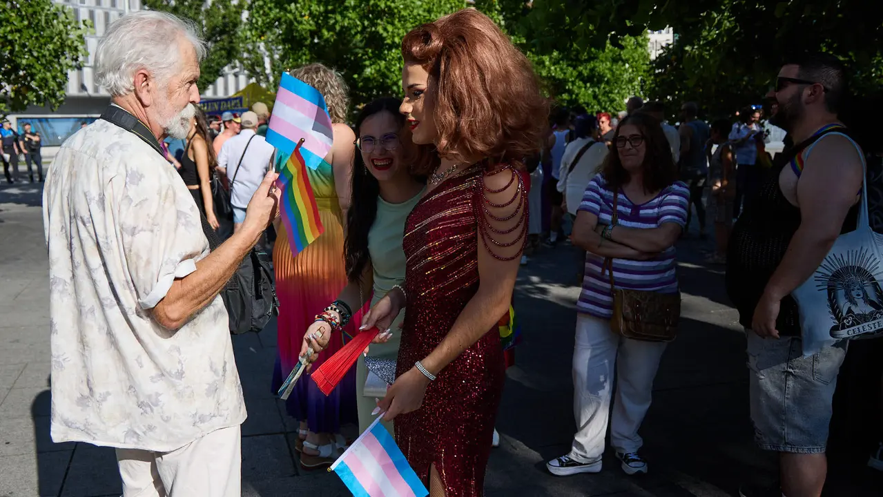 Manifestación convocada por la plataforma 28J con motivo del Día Internacional del Orgullo LGTBI+ en Pamplona. IÑIGO ALZUGARAY