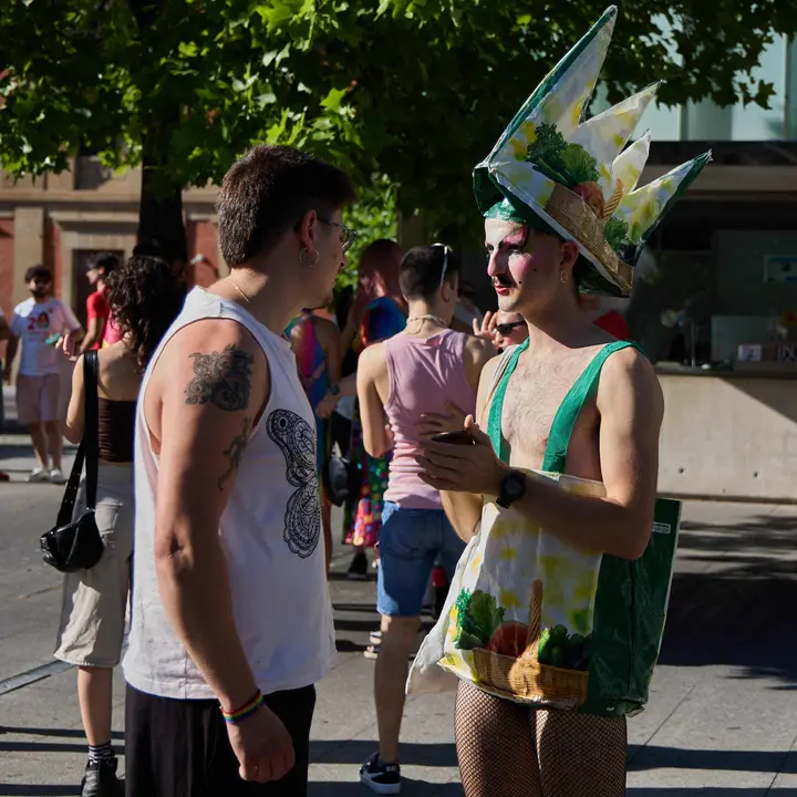 Manifestación convocada por la plataforma 28J con motivo del Día Internacional del Orgullo LGTBI+ en Pamplona. IÑIGO ALZUGARAY