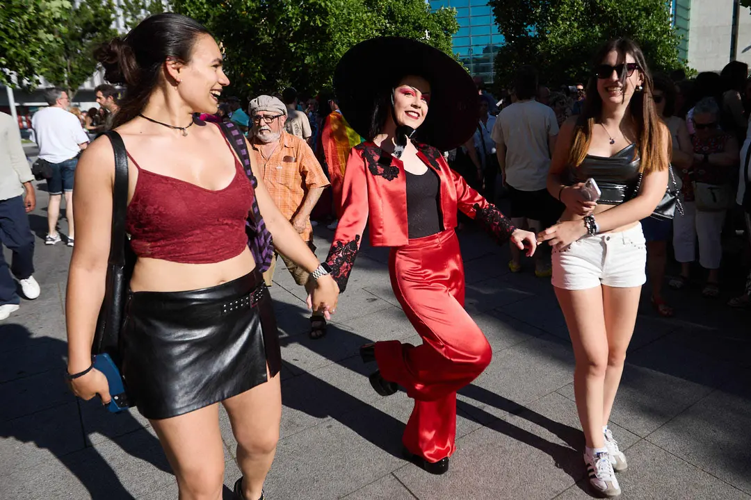 Manifestación convocada por la plataforma 28J con motivo del Día Internacional del Orgullo LGTBI+ en Pamplona. IÑIGO ALZUGARAY