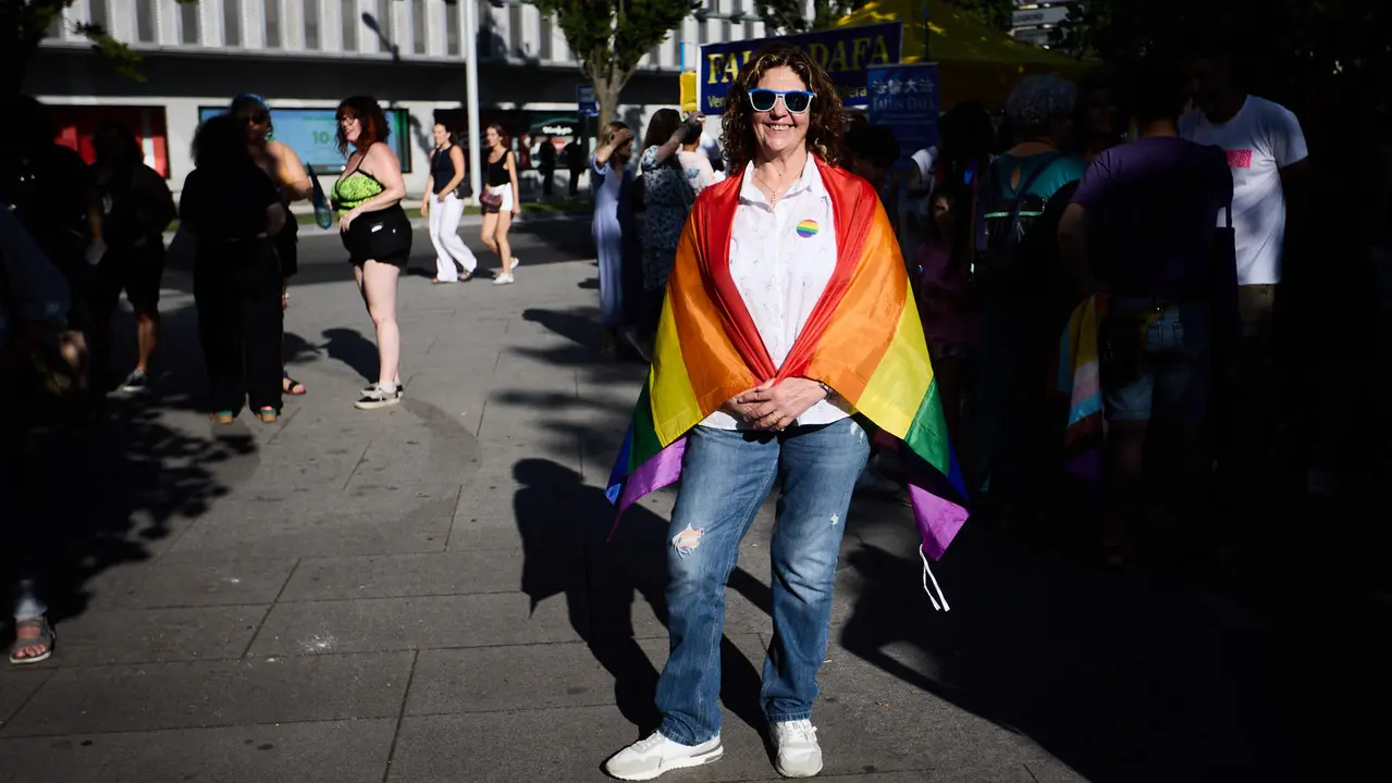 Manifestación convocada por la plataforma 28J con motivo del Día Internacional del Orgullo LGTBI+ en Pamplona. IÑIGO ALZUGARAY