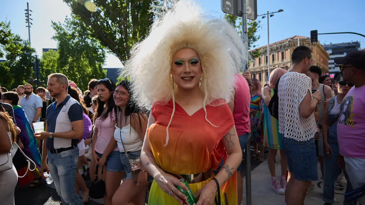 Manifestación convocada por la plataforma 28J con motivo del Día Internacional del Orgullo LGTBI+ en Pamplona. IÑIGO ALZUGARAY