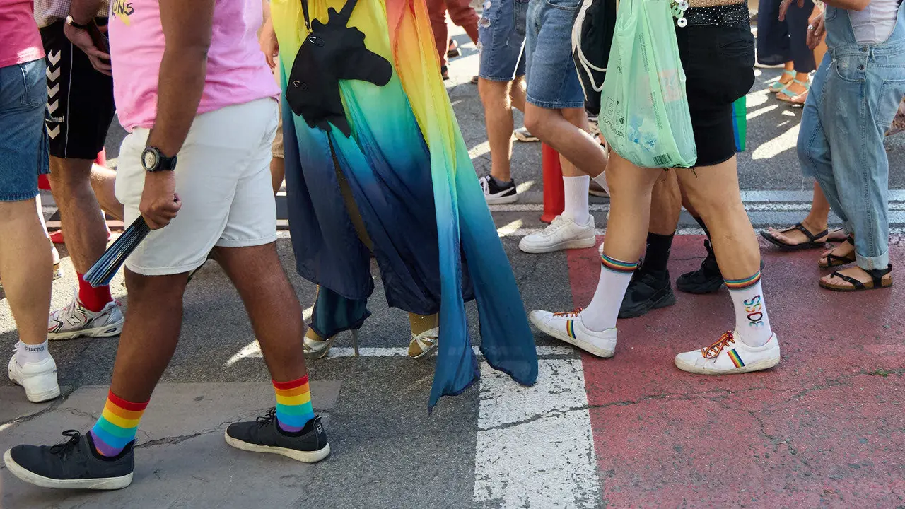 Manifestación convocada por la plataforma 28J con motivo del Día Internacional del Orgullo LGTBI+ en Pamplona. IÑIGO ALZUGARAY