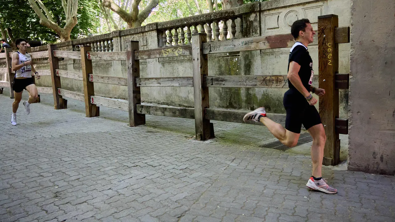 40º edición de la Carrera del Encierro organizada por la peña La Jarana en Pamplona. IÑIGO ALZUGARAY