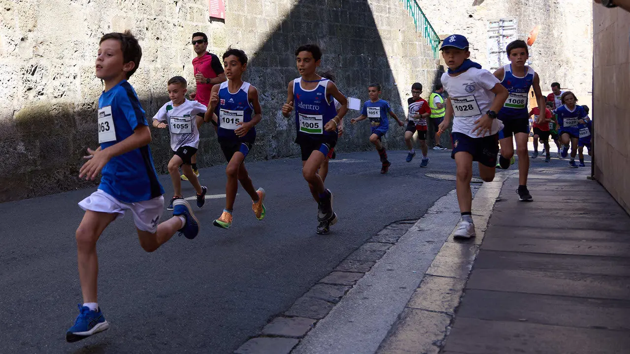 40º edición de la Carrera del Encierro organizada por la peña La Jarana en Pamplona. IÑIGO ALZUGARAY