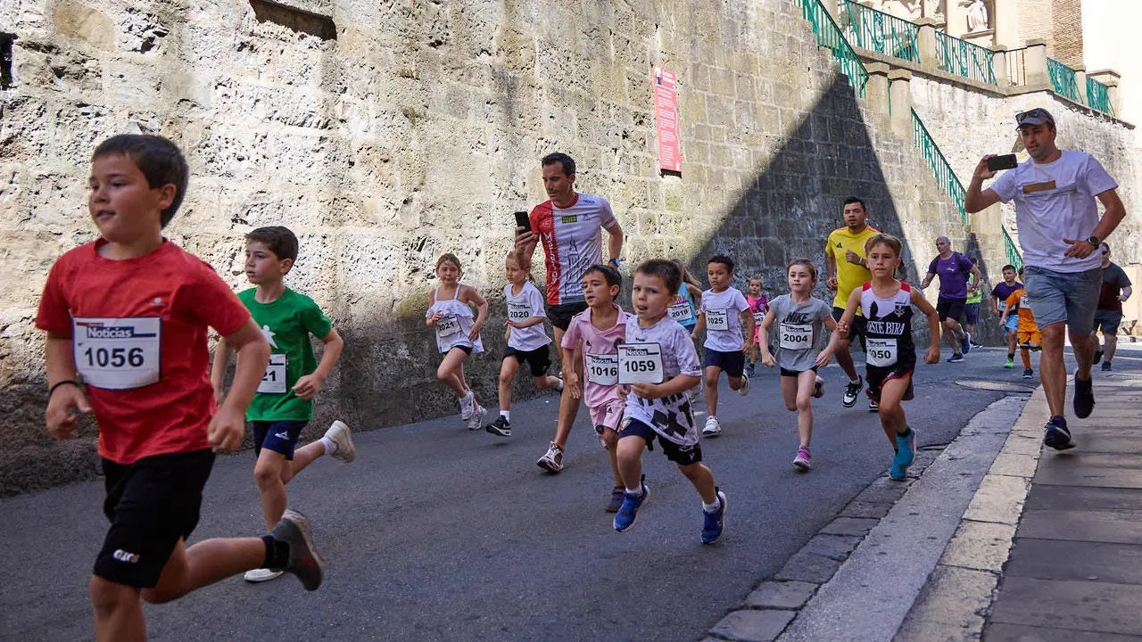 40º edición de la Carrera del Encierro organizada por la peña La Jarana en Pamplona. IÑIGO ALZUGARAY