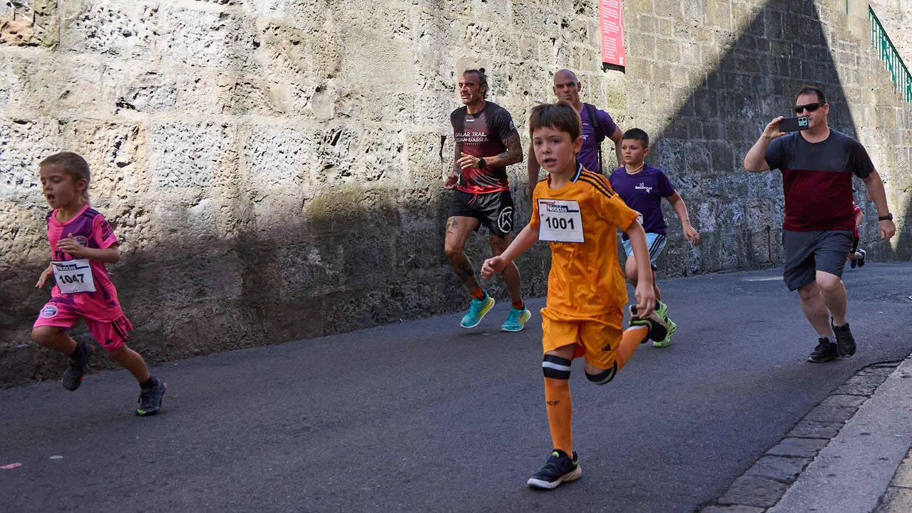 40º edición de la Carrera del Encierro organizada por la peña La Jarana en Pamplona. IÑIGO ALZUGARAY