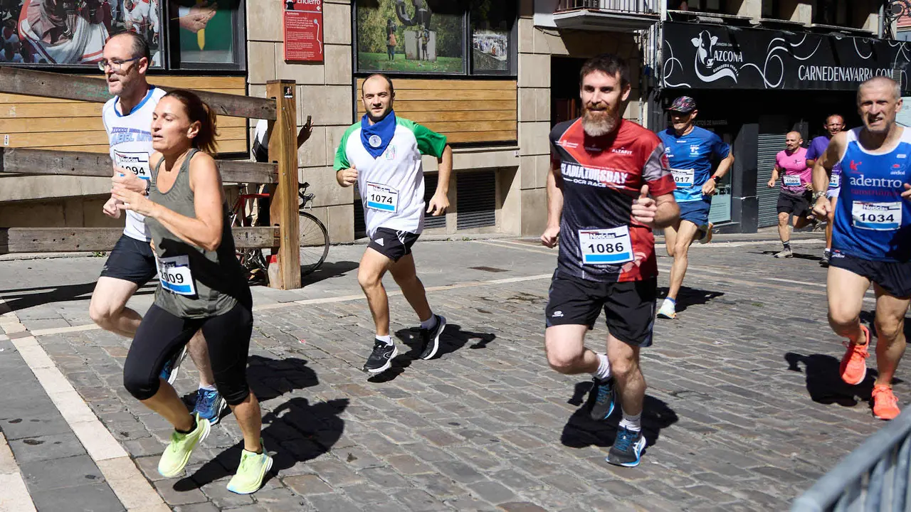 40º edición de la Carrera del Encierro organizada por la peña La Jarana en Pamplona. IÑIGO ALZUGARAY